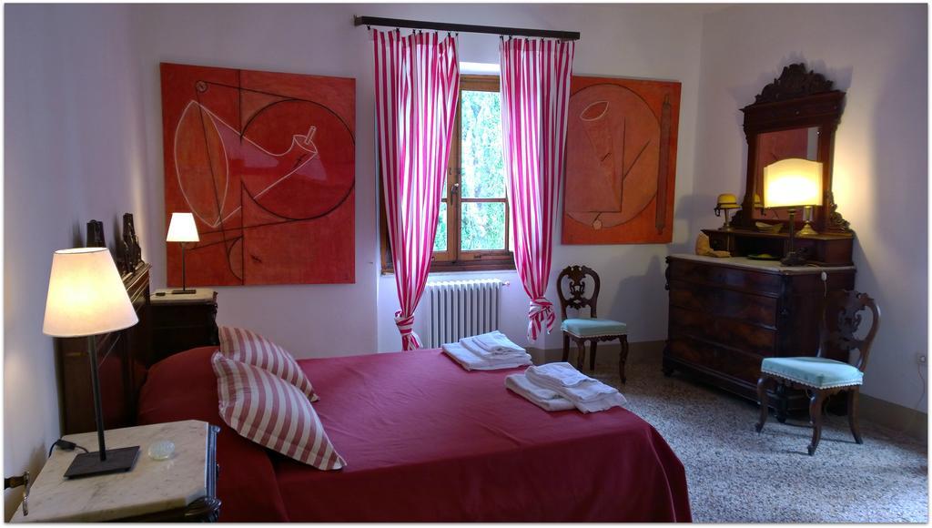 La Scheggia Holiday Anghiari Habitación foto